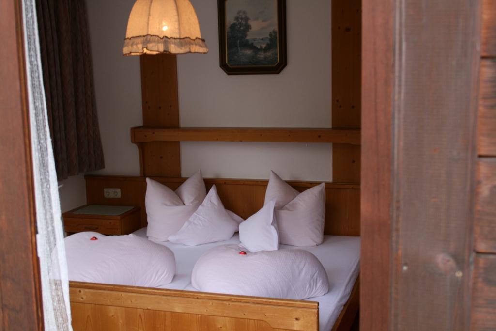 Haus Oberland Bed and Breakfast Sankt Anton am Arlberg Buitenkant foto