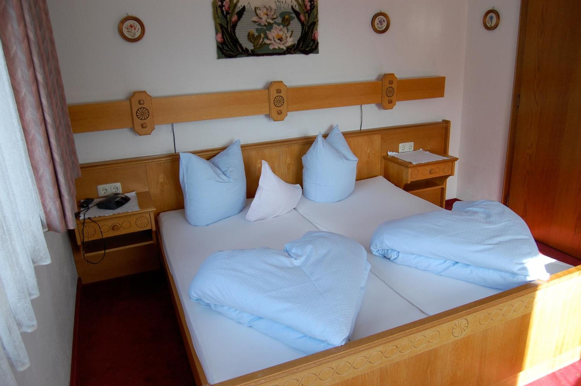 Haus Oberland Bed and Breakfast Sankt Anton am Arlberg Buitenkant foto