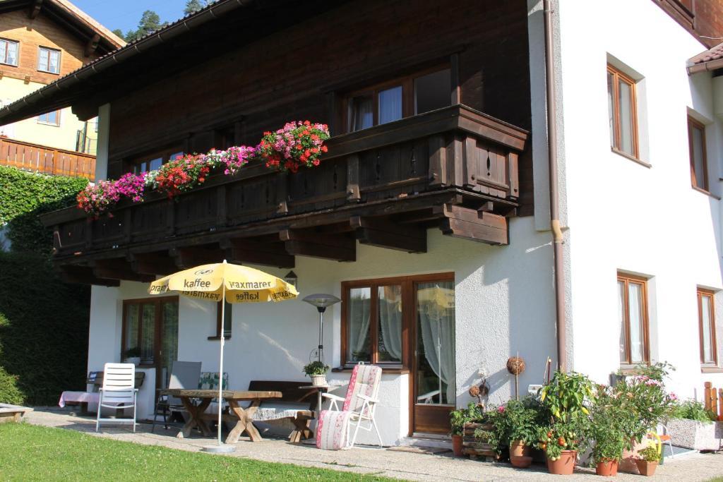 Haus Oberland Bed and Breakfast Sankt Anton am Arlberg Buitenkant foto