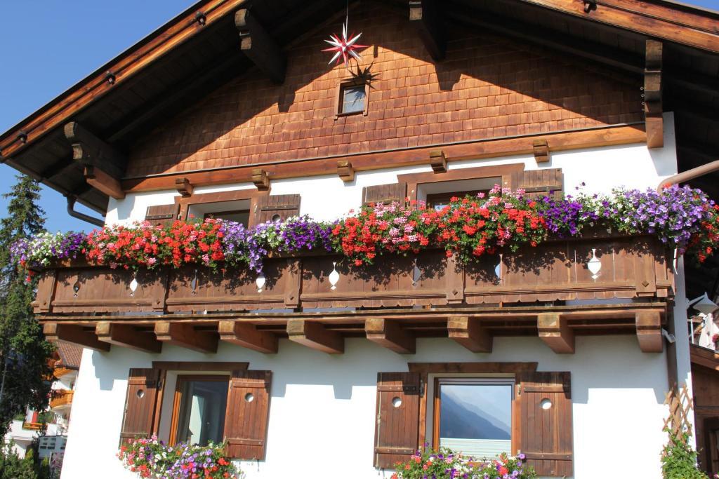 Haus Oberland Bed and Breakfast Sankt Anton am Arlberg Buitenkant foto